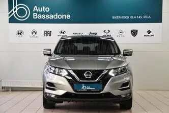 Nissan Qashqai, bensiin, automaat