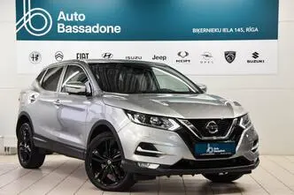 Nissan Qashqai, bensiin, automaat