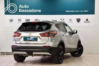 Nissan Qashqai, bensiin, automaat