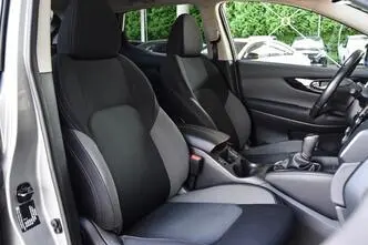 Nissan Qashqai, bensiin, automaat