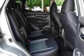 Nissan Qashqai, bensiin, automaat