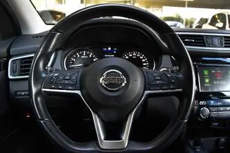 Nissan Qashqai, bensiin, automaat