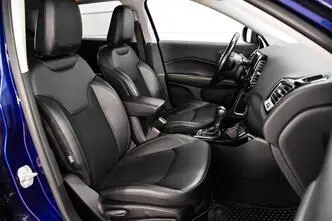 Jeep Compass, petrol, automatic, front-wheel drive
