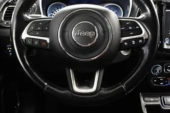 Jeep Compass, petrol, automatic, front-wheel drive