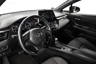 Toyota C-HR, hübriid, automaat, esivedu