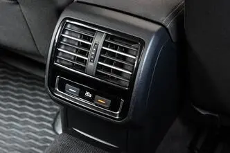 Volkswagen Passat, бензин, механическая, передний привод