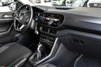 Volkswagen T-Cross, bensiin, automaat, esivedu