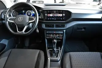 Volkswagen T-Cross, bensiin, automaat, esivedu