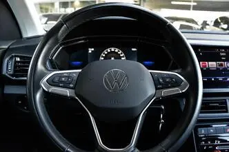 Volkswagen T-Cross, bensiin, automaat, esivedu
