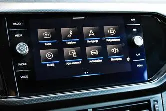 Volkswagen T-Cross, bensiin, automaat, esivedu