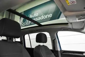 Volkswagen Touran, petrol, automatic