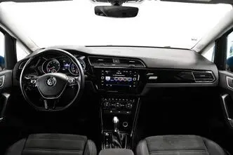 Volkswagen Touran, petrol, automatic