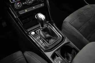 Volkswagen Touran, petrol, automatic