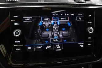 Volkswagen Touran, petrol, automatic