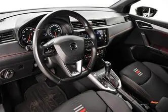 SEAT Arona, petrol, automatic, front-wheel drive