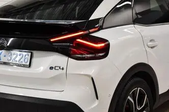 Citroën C4, electric, automatic, front-wheel drive