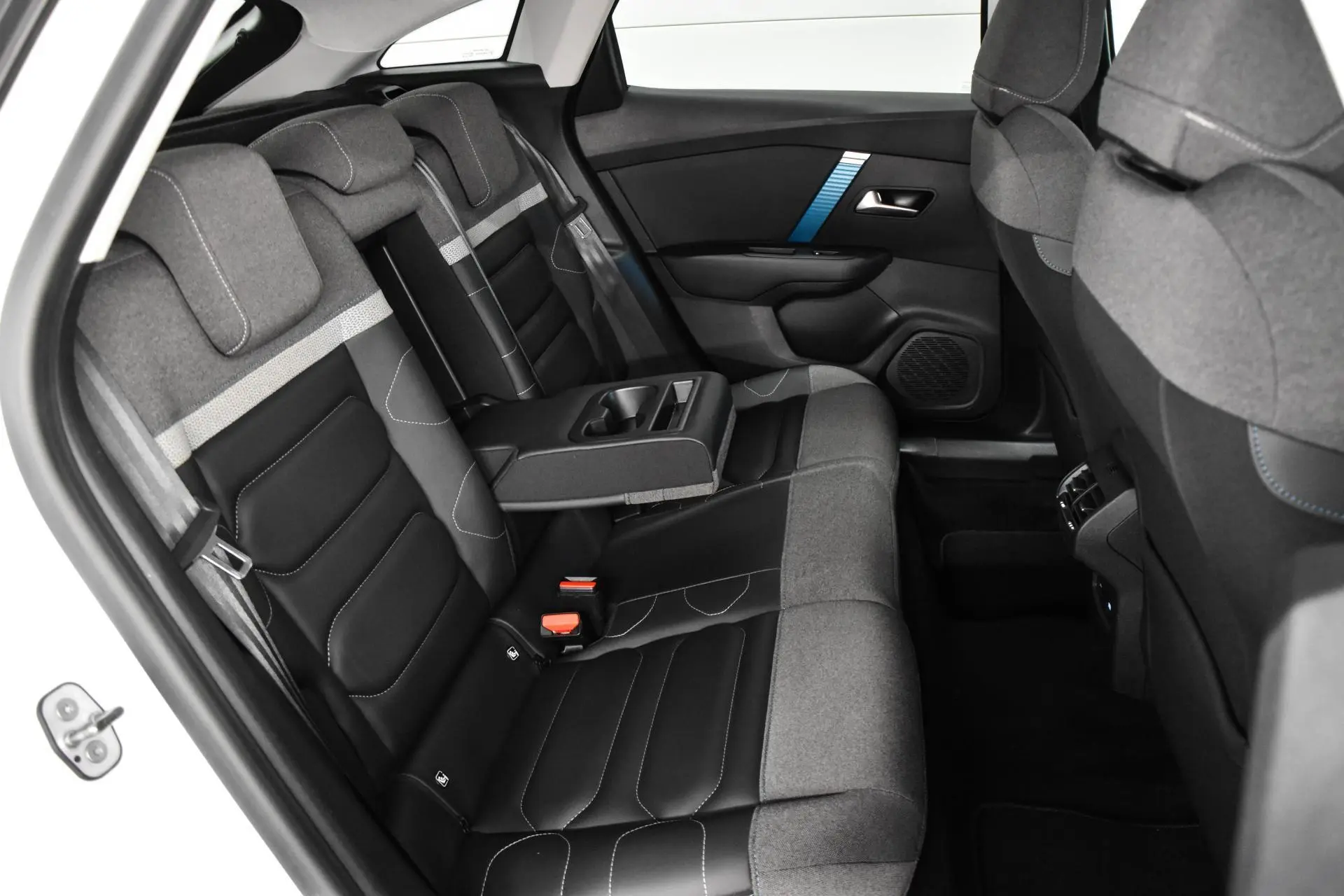 Citroën C4, electric, automatic, front-wheel drive