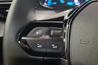 Peugeot 2008, elekter, automaat, esivedu