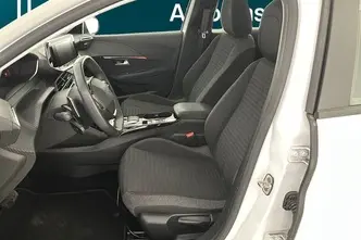 Peugeot 208, 1.2, 74 kW, bensiin, automaat, esivedu
