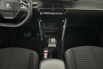 Peugeot 208, 1.2, 74 kW, bensiin, automaat, esivedu