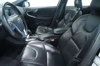 Volvo V40, 2.0, 110 kW, diesel, automatic, front-wheel drive