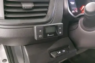 Renault Trafic, 2.0, 77 kW, diesel, manual, front-wheel drive