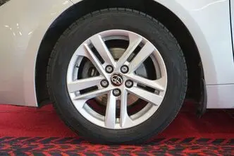 Toyota Corolla, 1.2, 85 kW, bensiin, automaat, esivedu