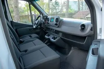 Mercedes-Benz Sprinter, 2.1, 120 kW, дизель, автомат, задний привод