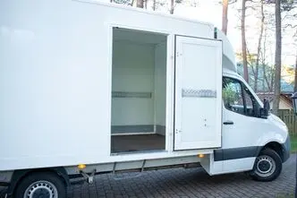 Mercedes-Benz Sprinter, 2.1, 120 kW, дизель, автомат, задний привод
