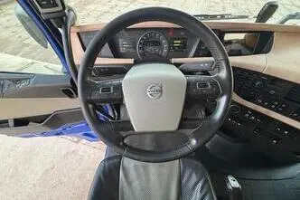 Volvo FH 540 6x4, 405 kW, diesel, automatic