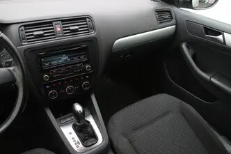 Volkswagen Jetta, 1.4, 90 kW, petrol, automatic, front-wheel drive