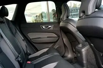 Volvo XC60, 2.0, petrol, automatic, four-wheel drive