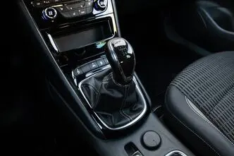 Opel Astra, 1.2, 96 kW, бензин, автомат, передний привод