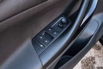 Opel Astra, 1.2, 96 kW, бензин, автомат, передний привод