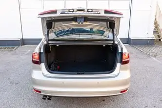 Volkswagen Jetta, 1.4, 92 kW, bensiin, manuaal, esivedu