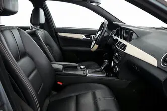 Mercedes-Benz C 250, 1.8, 150 kW, petrol, automatic, rear-wheel drive