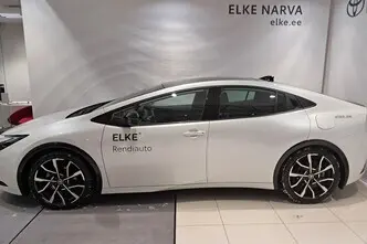 Toyota Prius, 2.0, 111 kW, plug-in hybrid, automatic, front-wheel drive