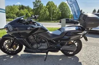 Honda DN-01 (NSA 700A), 0.7, 45 kW, bensiin, automaat, tagavedu