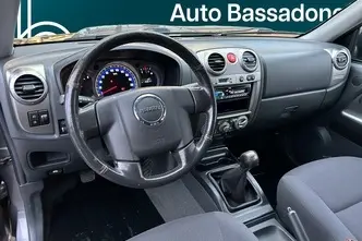 Isuzu D-Max, 2.5, 100 kW, diisel, manuaal, nelikvedu
