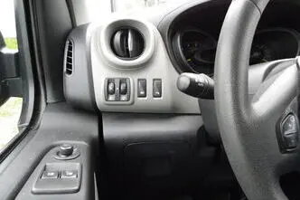 Renault Trafic, 88 kW, дизель, механическая, передний привод