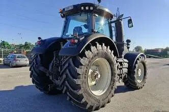 Valtra S353, 262 kW, diisel, automaat