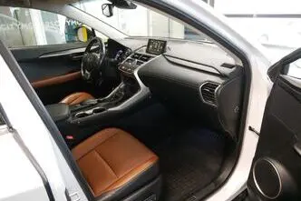 Lexus NX 300h, 2.5, 114 kW, hübriid, automaat, nelikvedu