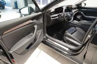 Škoda Superb, 2.0, 142 kW, diisel, automaat, nelikvedu