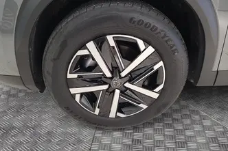 Peugeot 2008, elekter, automaat, esivedu