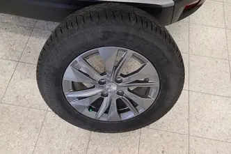 Peugeot 2008, elekter, automaat, esivedu