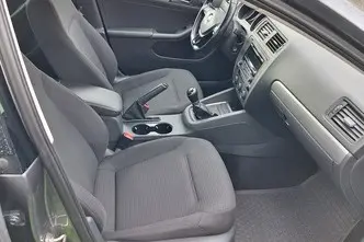 Volkswagen Jetta, 1.4, 92 kW, petrol, manual, front-wheel drive