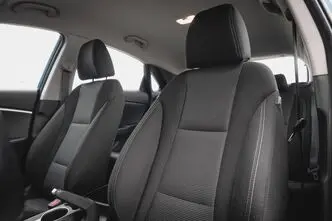 Hyundai i30, 1.4, 73 kW, bensiin, manuaal, esivedu