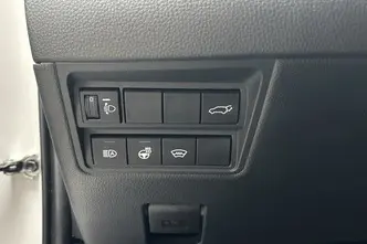 Toyota Yaris Cross, 1.5, 68 kW, hübriid, automaat, nelikvedu