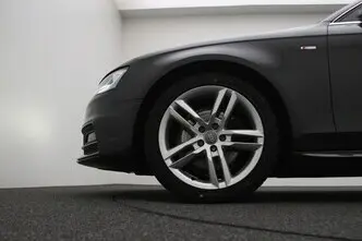 Audi A4, 1.8, 125 kW, bensiin, automaat, esivedu