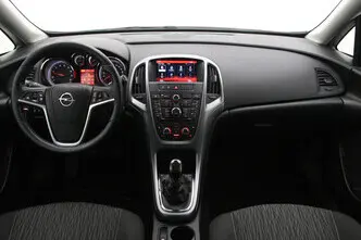Opel Astra, 1.4, 88 kW, bensiin, manuaal, esivedu
